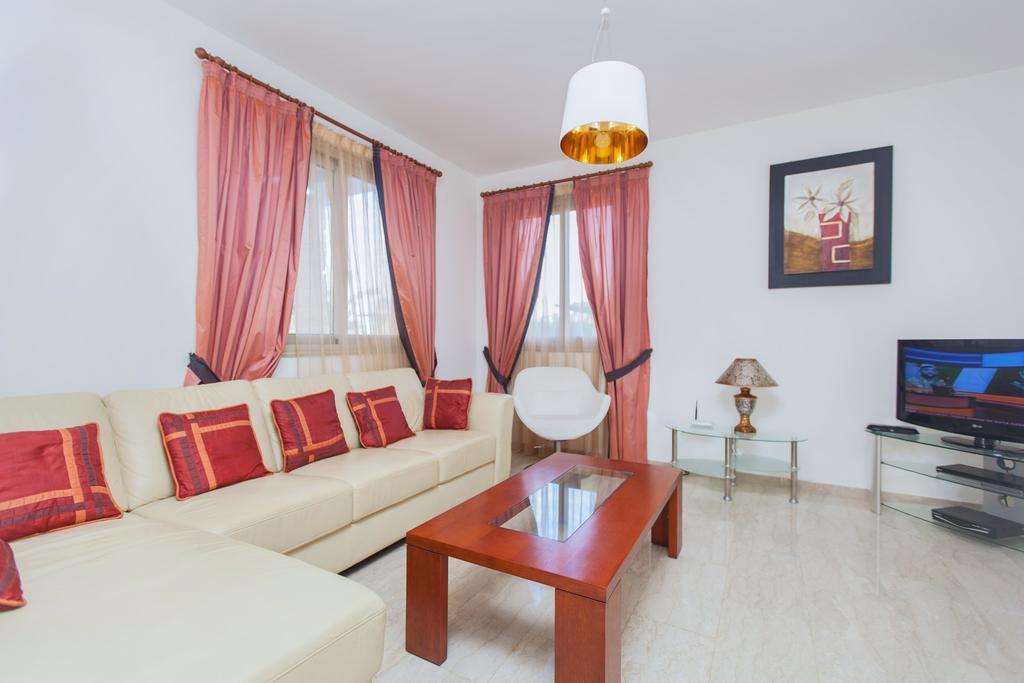 Villa Saraliana Sandy Beach Villas - Heated Pool - Jacuzzi - Private Beach Area Polis ห้อง รูปภาพ