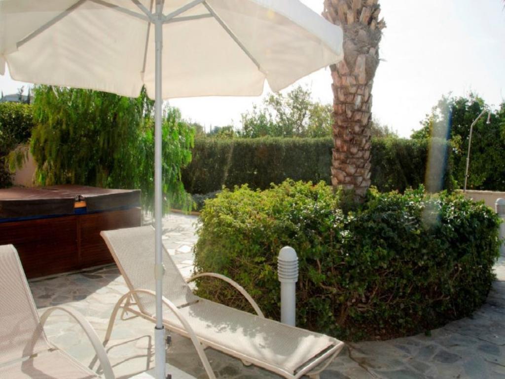 Villa Saraliana Sandy Beach Villas - Heated Pool - Jacuzzi - Private Beach Area Polis ห้อง รูปภาพ
