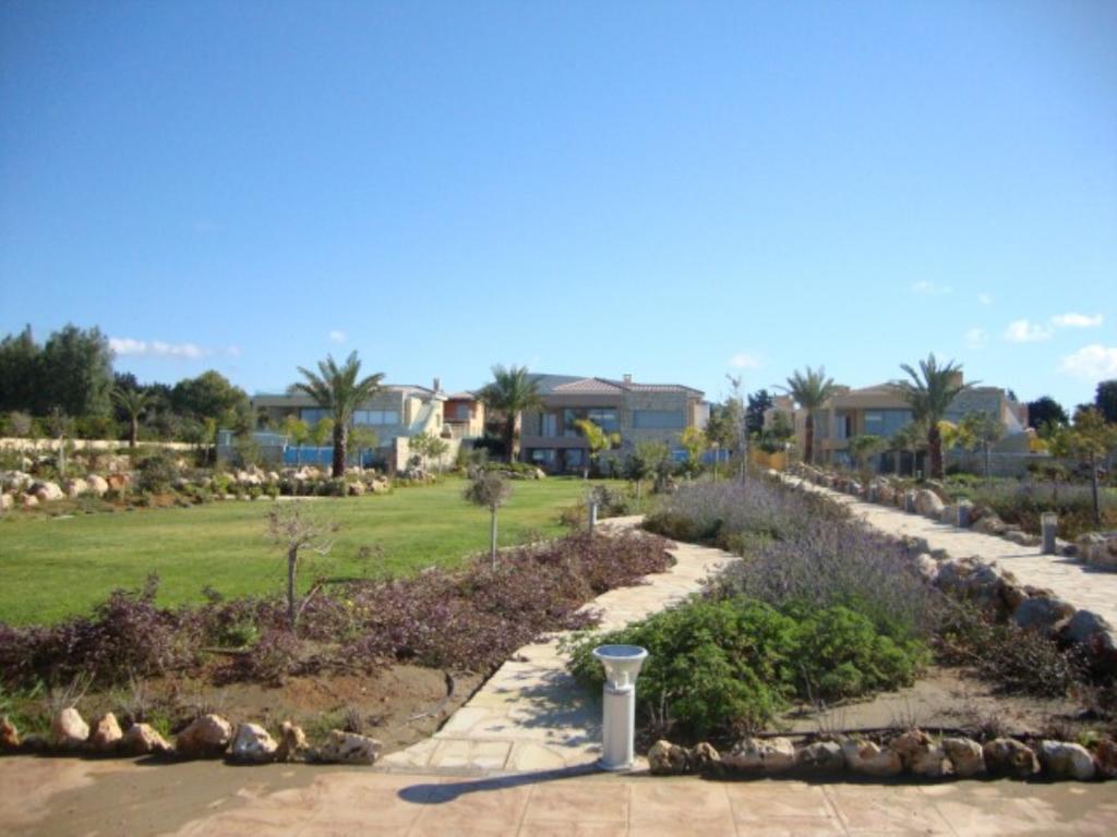 Villa Saraliana Sandy Beach Villas - Heated Pool - Jacuzzi - Private Beach Area Polis ห้อง รูปภาพ