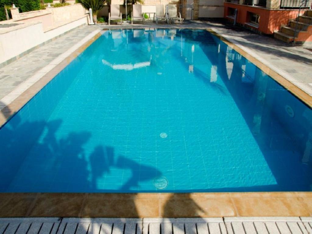 Villa Saraliana Sandy Beach Villas - Heated Pool - Jacuzzi - Private Beach Area Polis ห้อง รูปภาพ